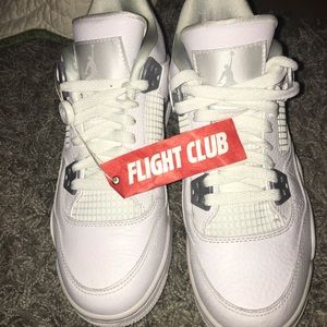 Nike Air Jordan 4 retro size 5y
